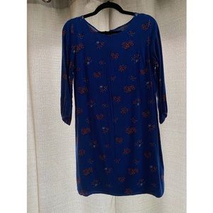 Old Navy Floral Design